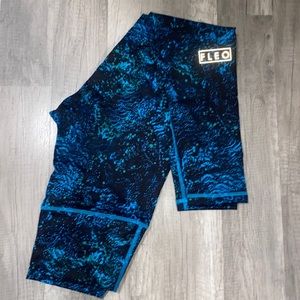 Blue Pattern 25” Fleo Leggings